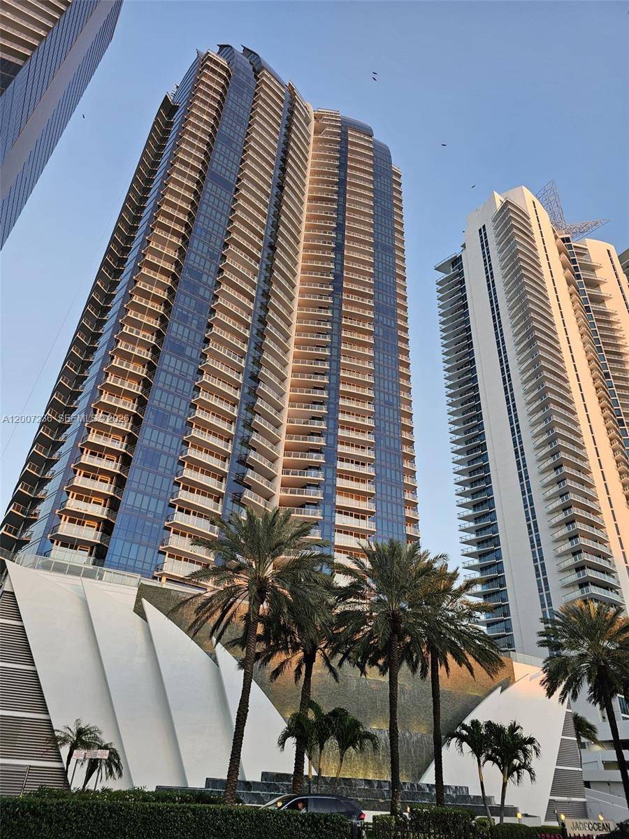 17121 Collins AveSunny Isles Beach - Condo/Co-Op/Annual,Condo condo unit 4006 - picture