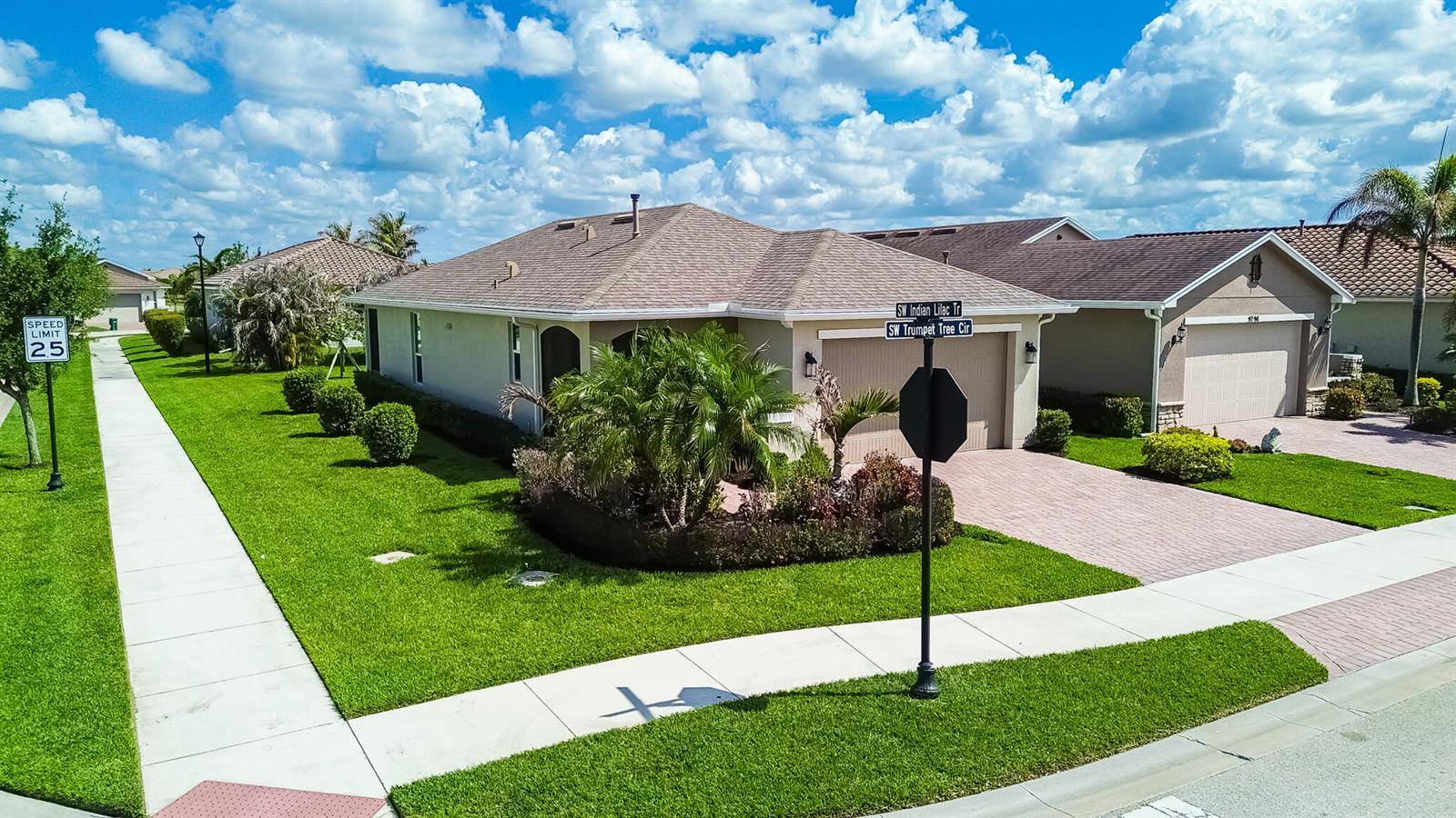 9792 SW Trumpet TreePort St. Lucie - picture