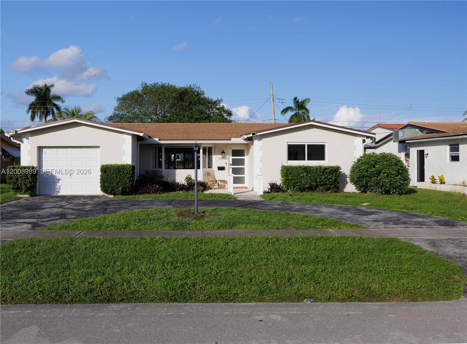 609 S Crescent DrHollywood - picture