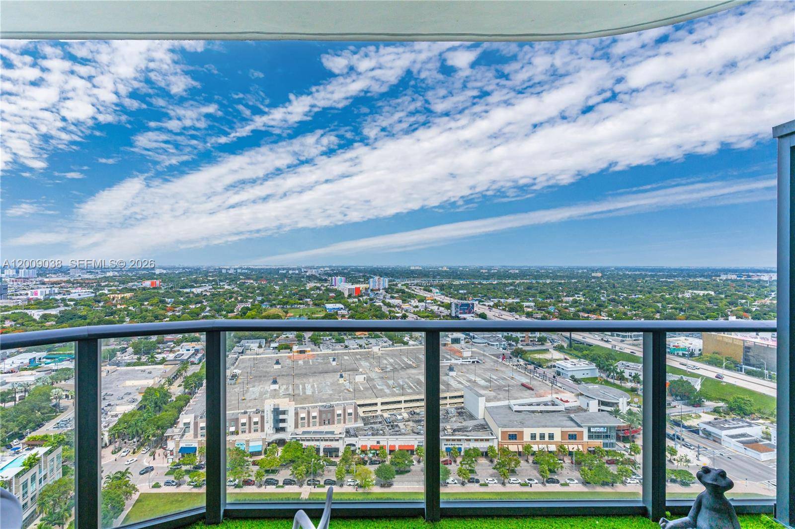 121 NE 34th StMiami - Condo/Co-Op/Seasonal,Condo condo unit 2810 - picture