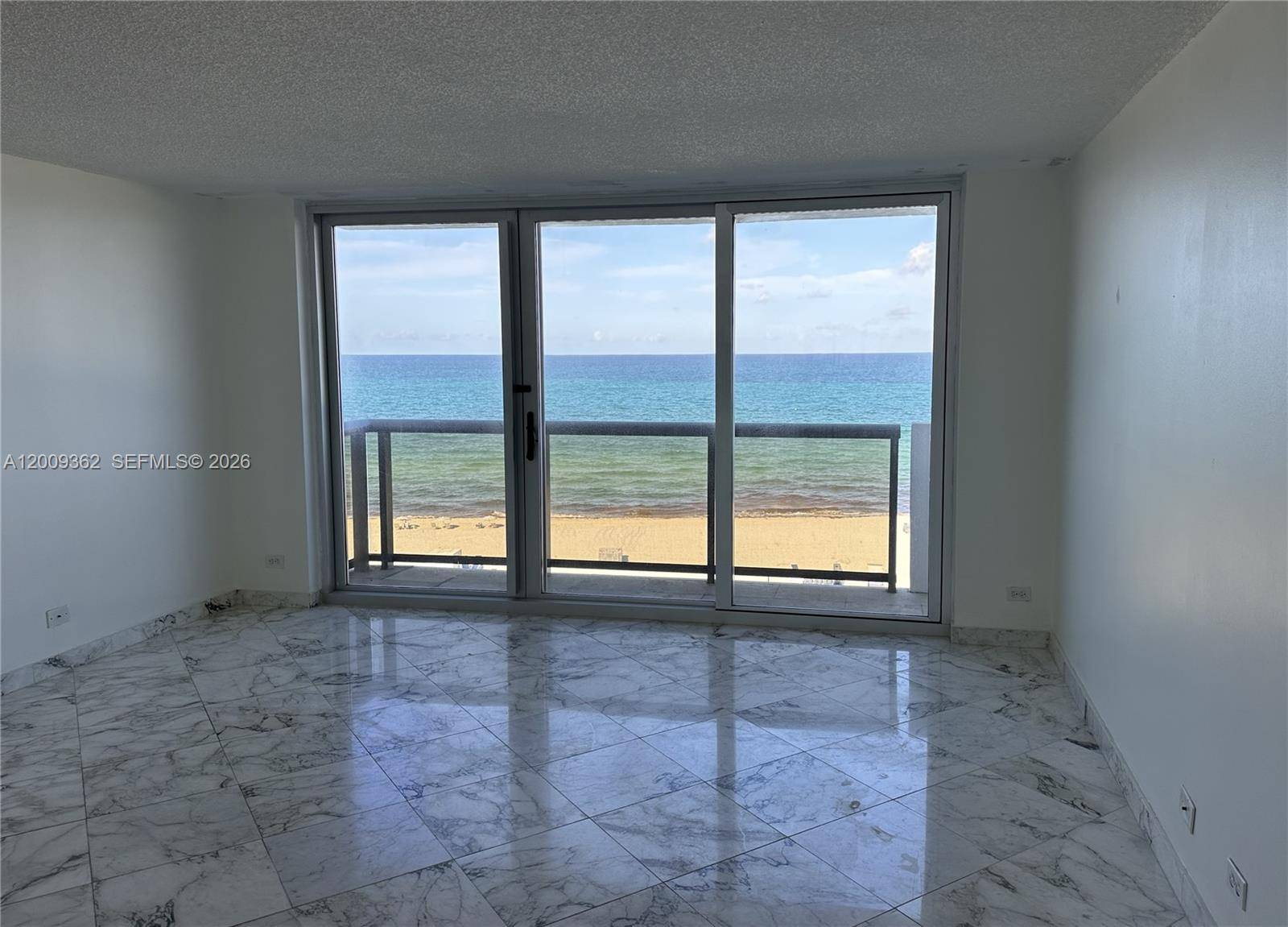 6039 Collins AveMiami Beach - Condo/Co-Op/Annual,Condo condo unit 826 - picture