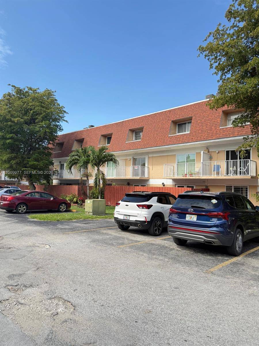 260 NW 107th AveMiami - Condo 1-4 Stories,Condo condo unit 204 - picture