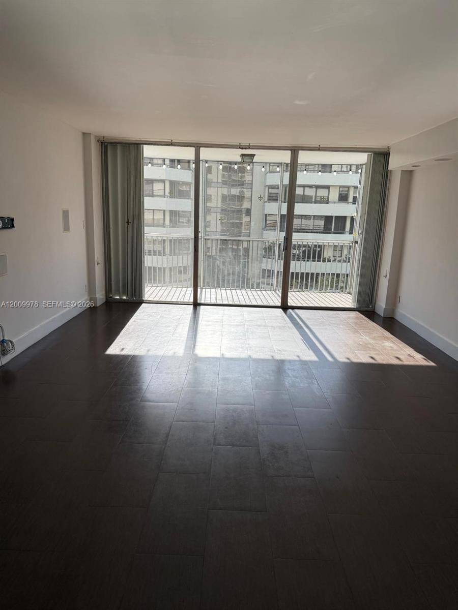 150 Ocean Lane DrKey Biscayne - Condo/Co-Op/Annual,Condo condo unit 6F - picture