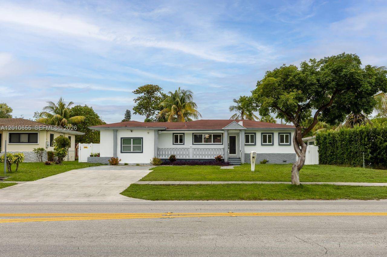 15925 NE 18th AveNorth Miami Beach - picture