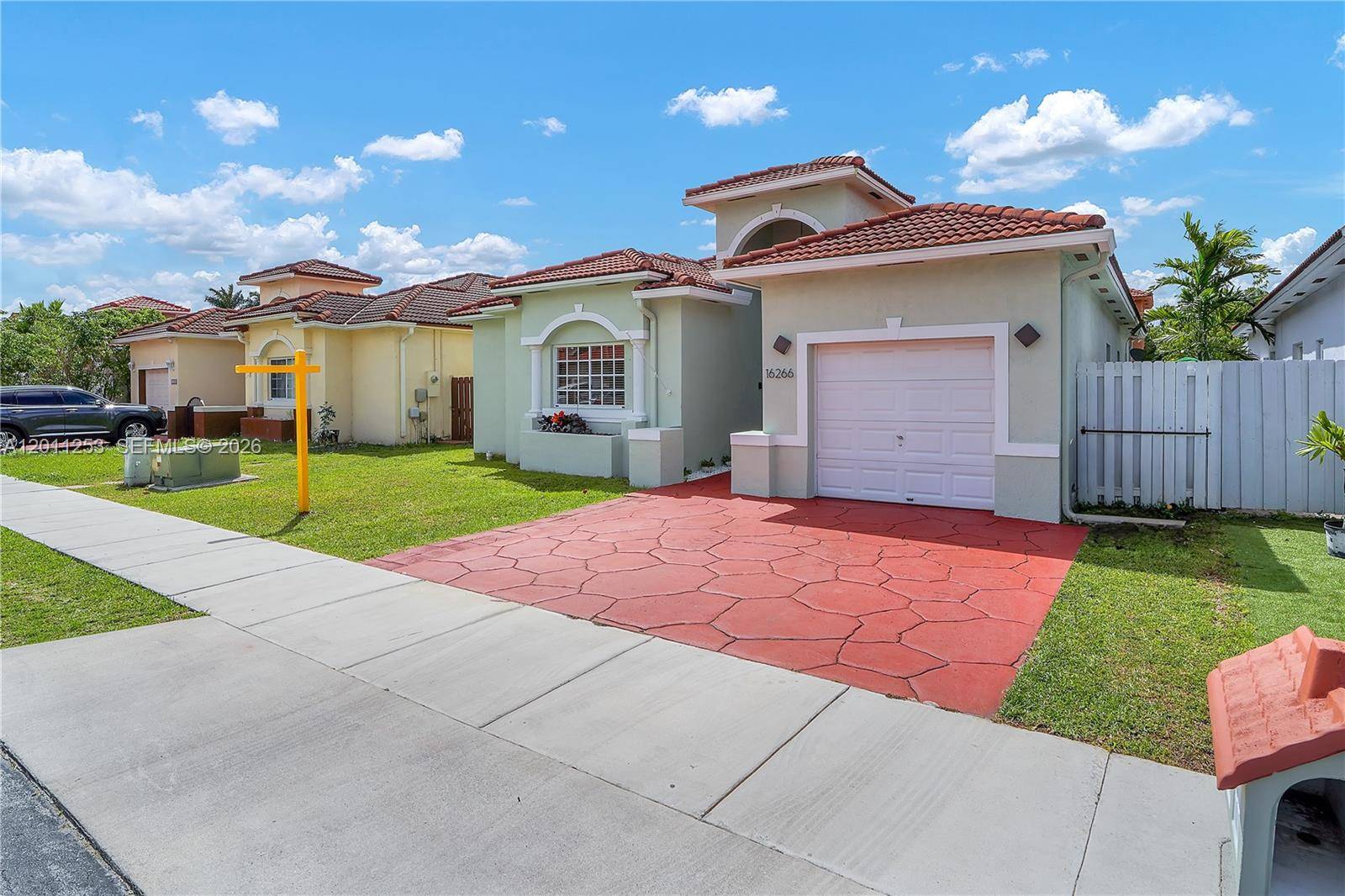 16266 SW 54th TerMiami - picture
