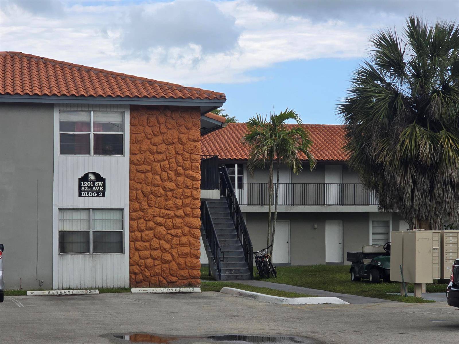 1201 SW 52ndNorth Lauderdale - SILVER PALMS CONDO condo unit 202-2 - picture