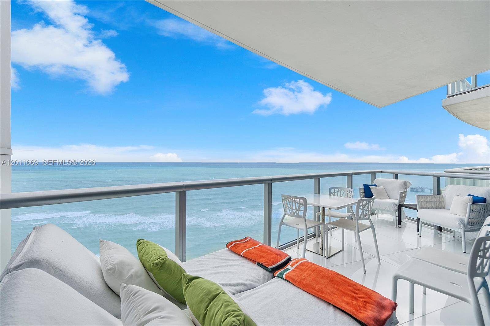 17001 Collins AveSunny Isles Beach - Condo/Co-Op/Annual,Condo condo unit 1703 - picture