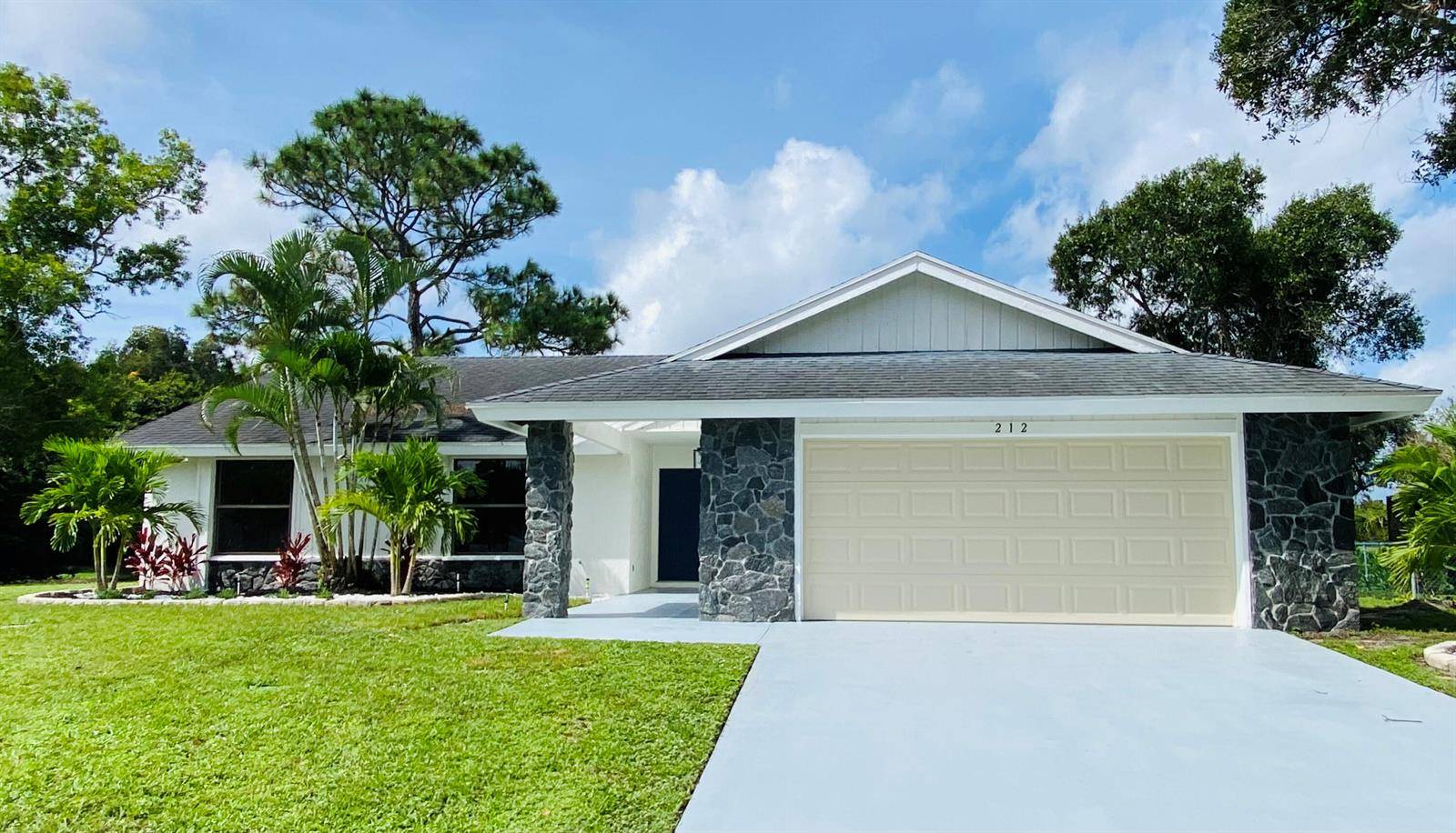 212 TraceRoyal Palm Beach - picture