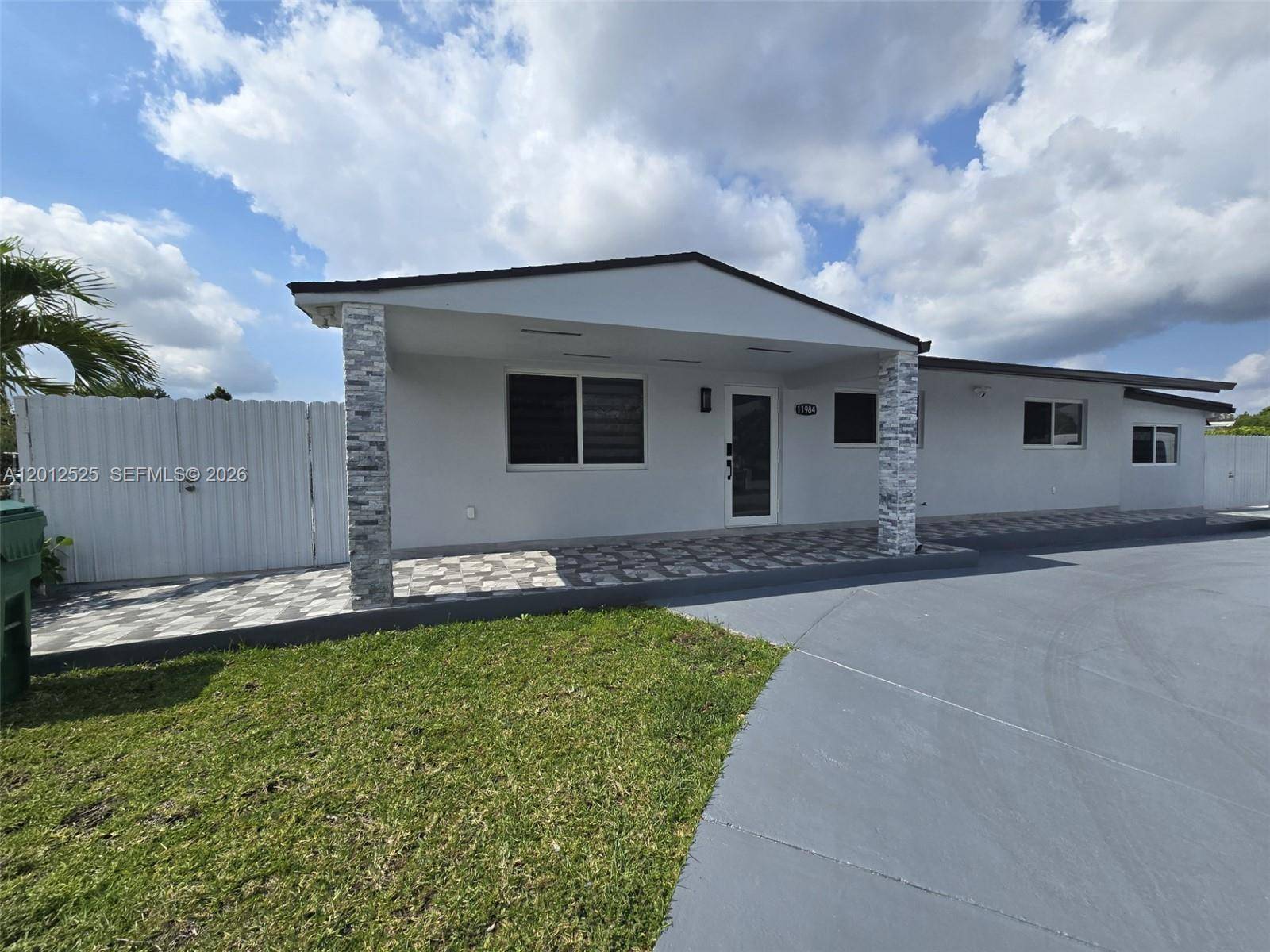 11984 SW 195th StMiami - picture