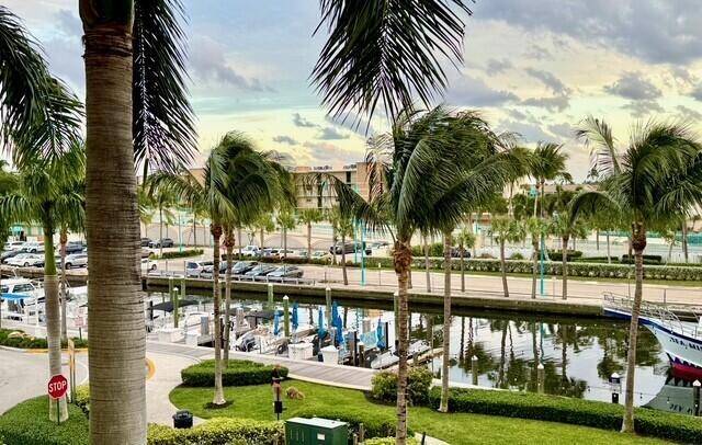 625 Casa LomaBoynton Beach - Condo condo unit 304 - picture