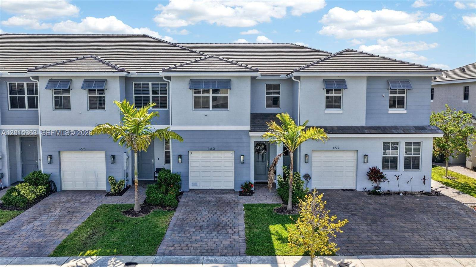 163 NE 13th CirHomestead - Townhouse/Villa-Annual,Townhouse condo unit N/A - picture