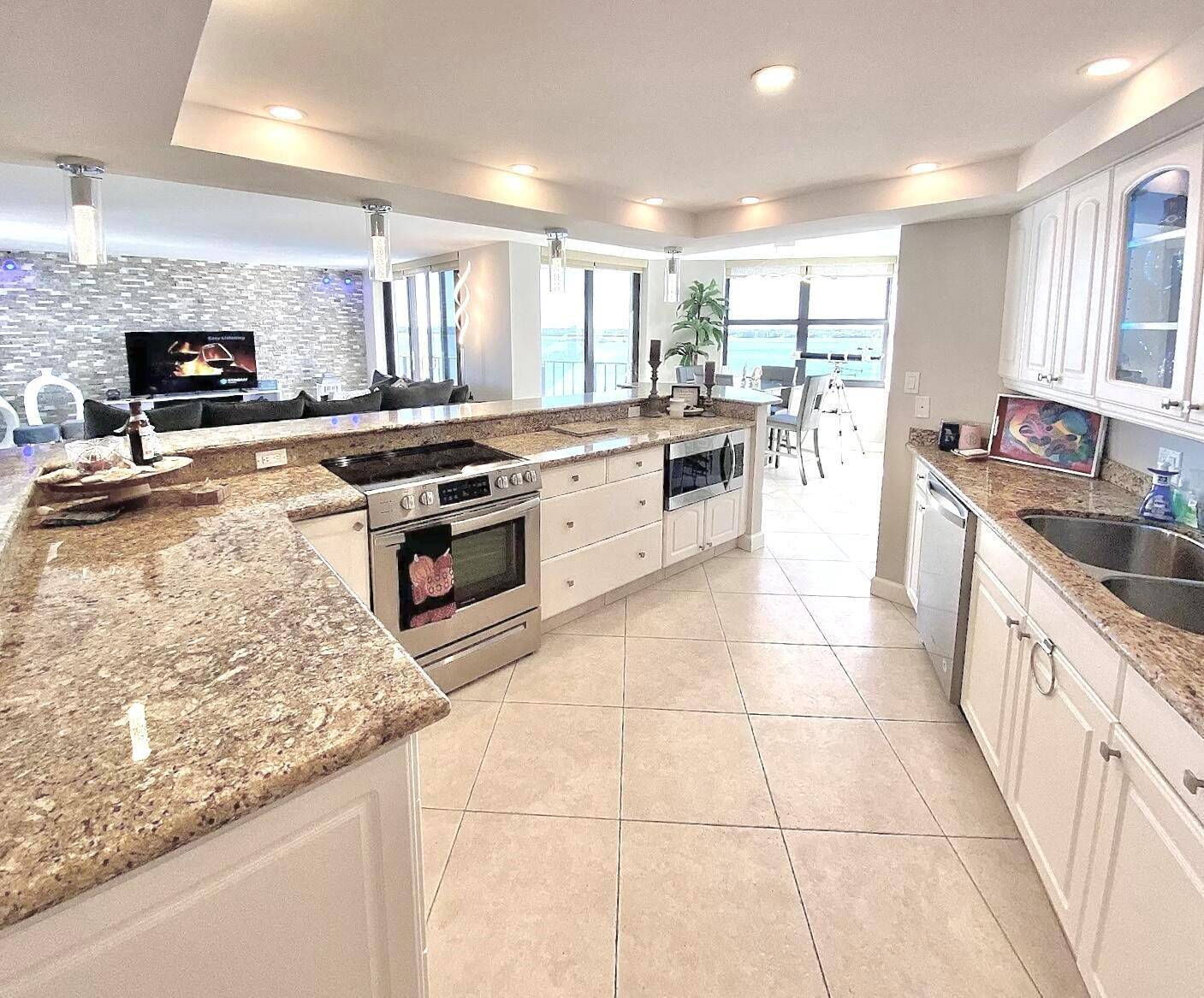 5420 N OceanSinger Island - Condo condo unit 906 - picture