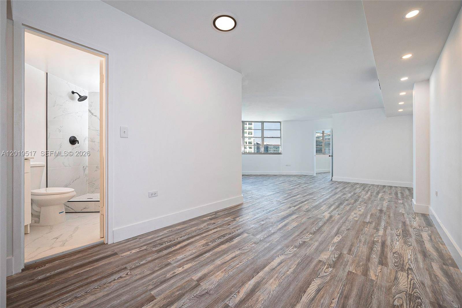 801 Brickell Bay DrMiami - Condo/Co-Op/Annual,Condo condo unit 1662 - picture