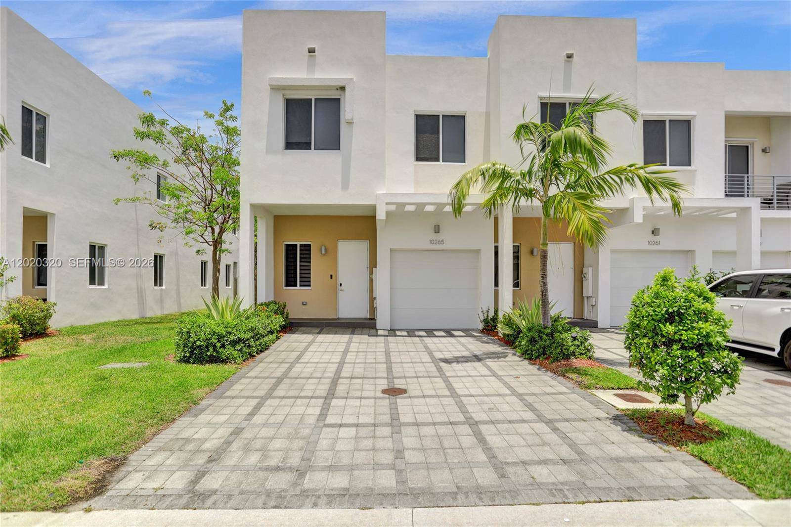 10265 NW 72nd TerDoral - picture