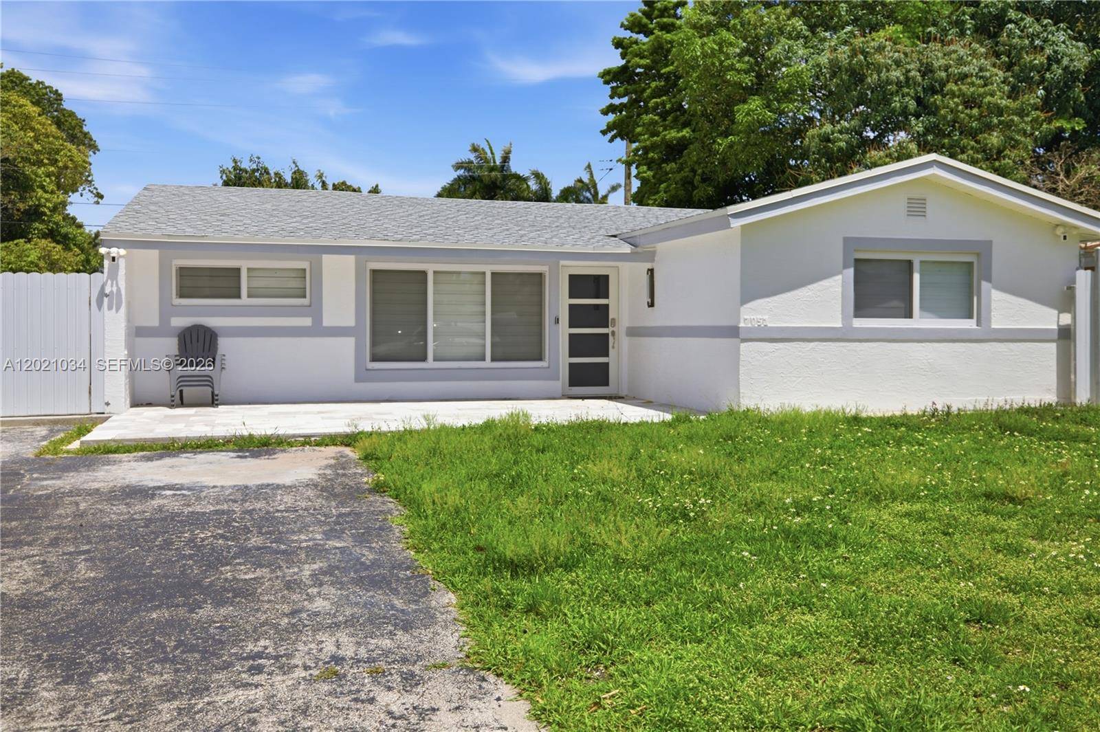 7051 SW 29th StMiramar - picture