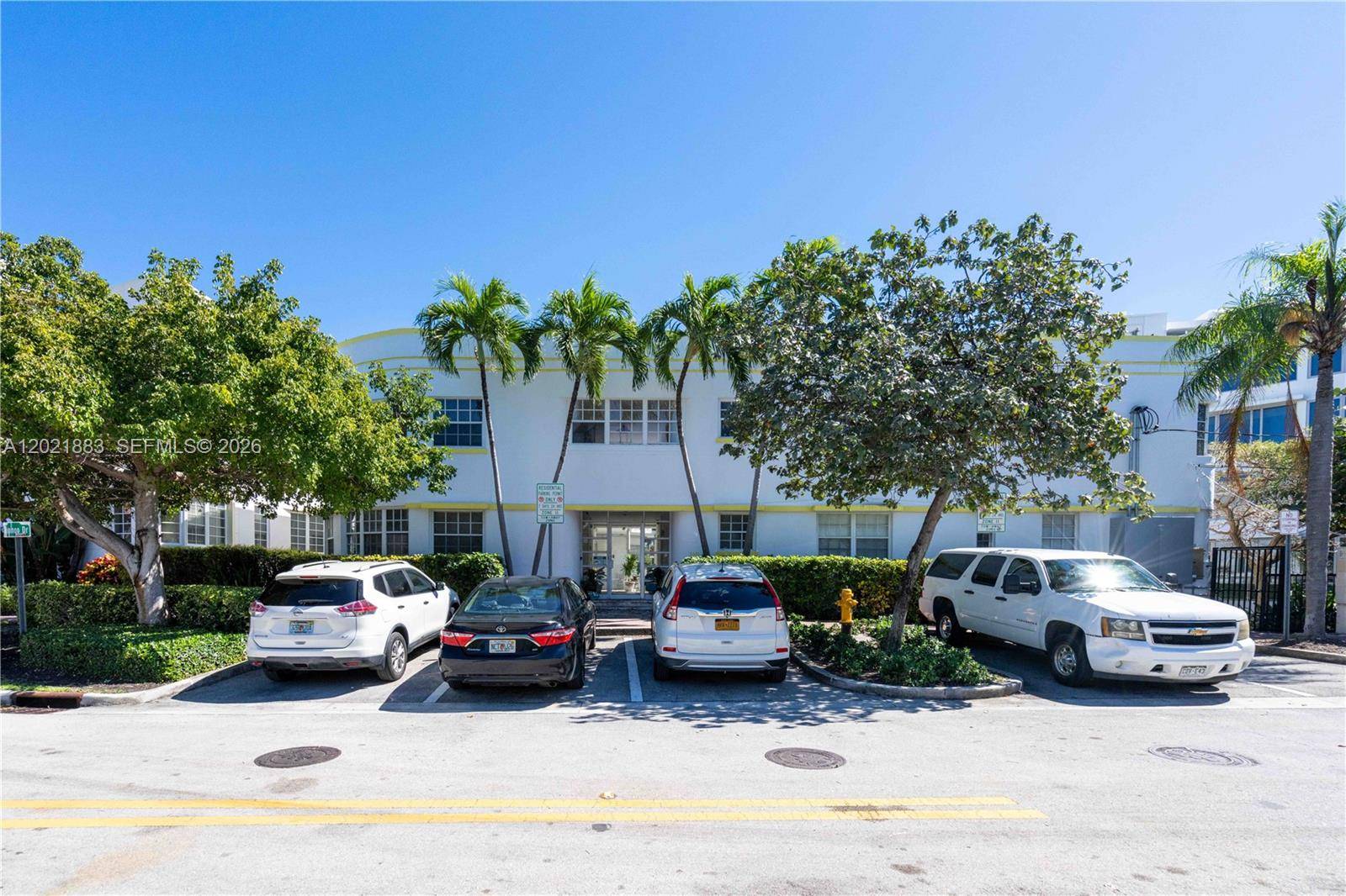 2383 Flamingo DrMiami Beach - Apartments-Annual,Apartment condo unit 11 - picture