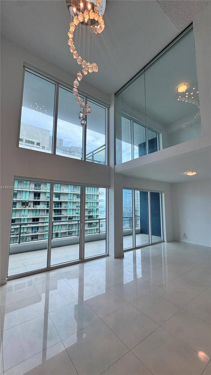 60 SW 13th StMiami - Condo/Co-Op/Annual,Condo condo unit 4612 - picture