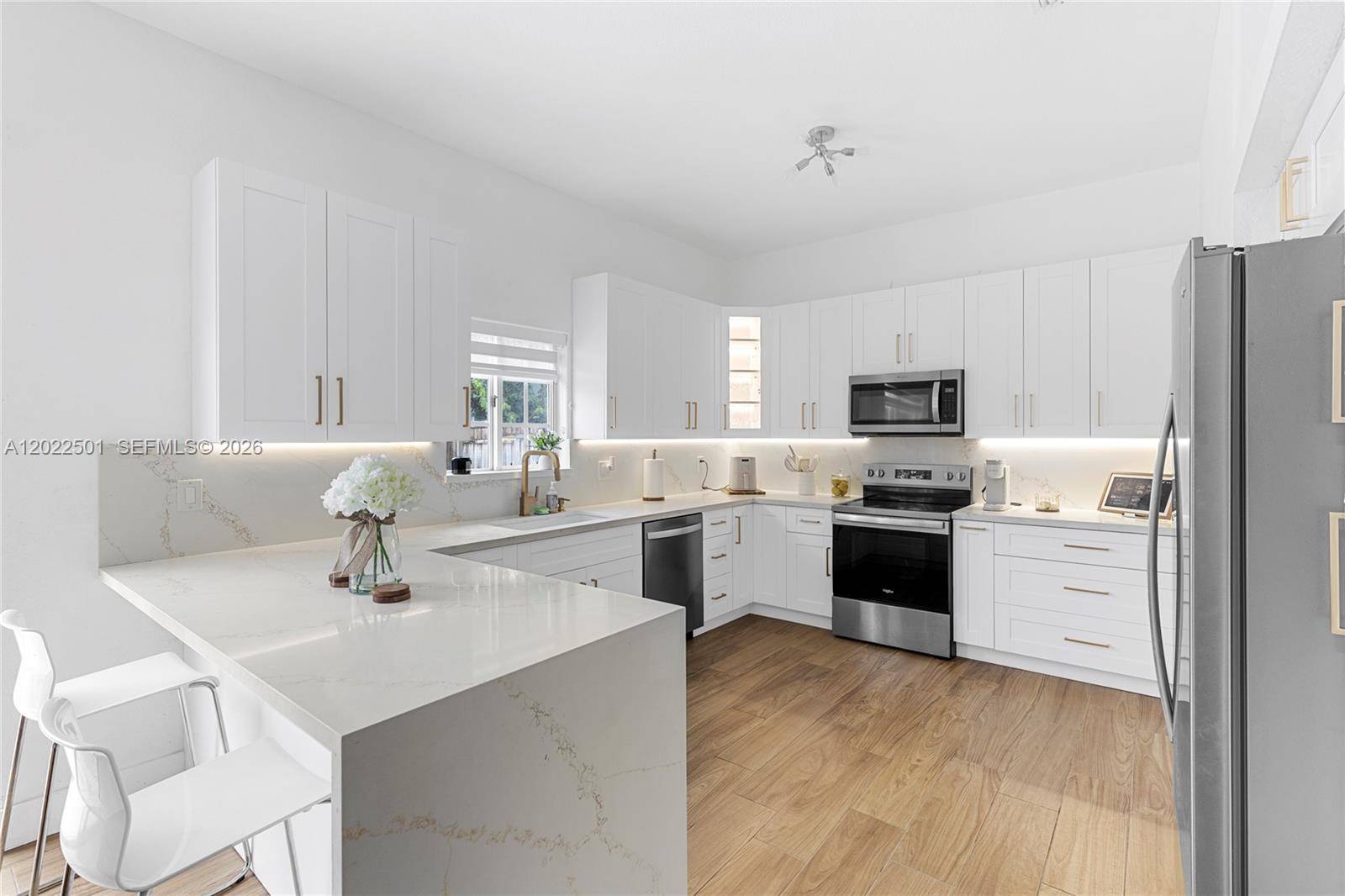 14942 NW 89th CtMiami Lakes - picture
