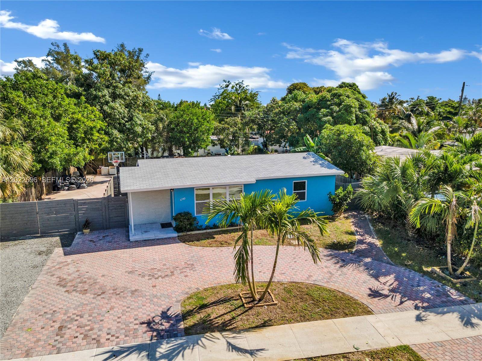 4740 NE 2nd TerDeerfield Beach - picture