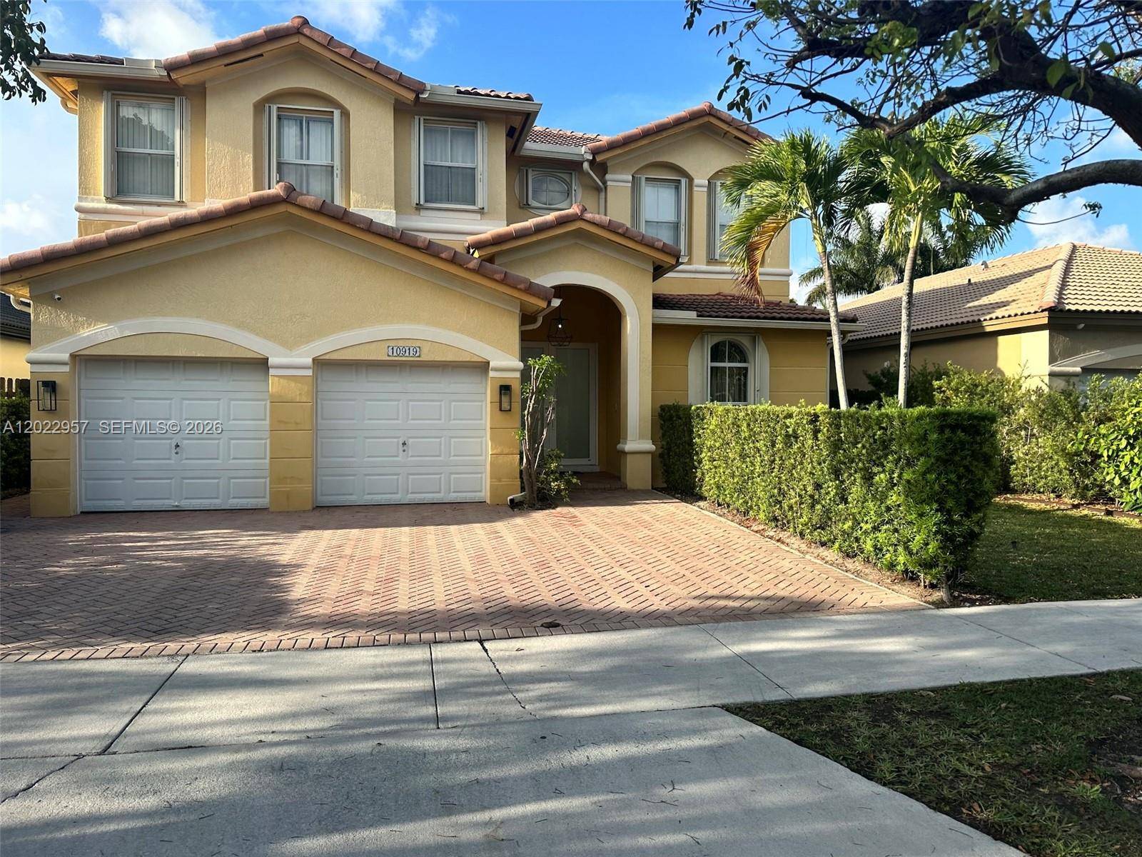 10919 NW 80th LnDoral - picture