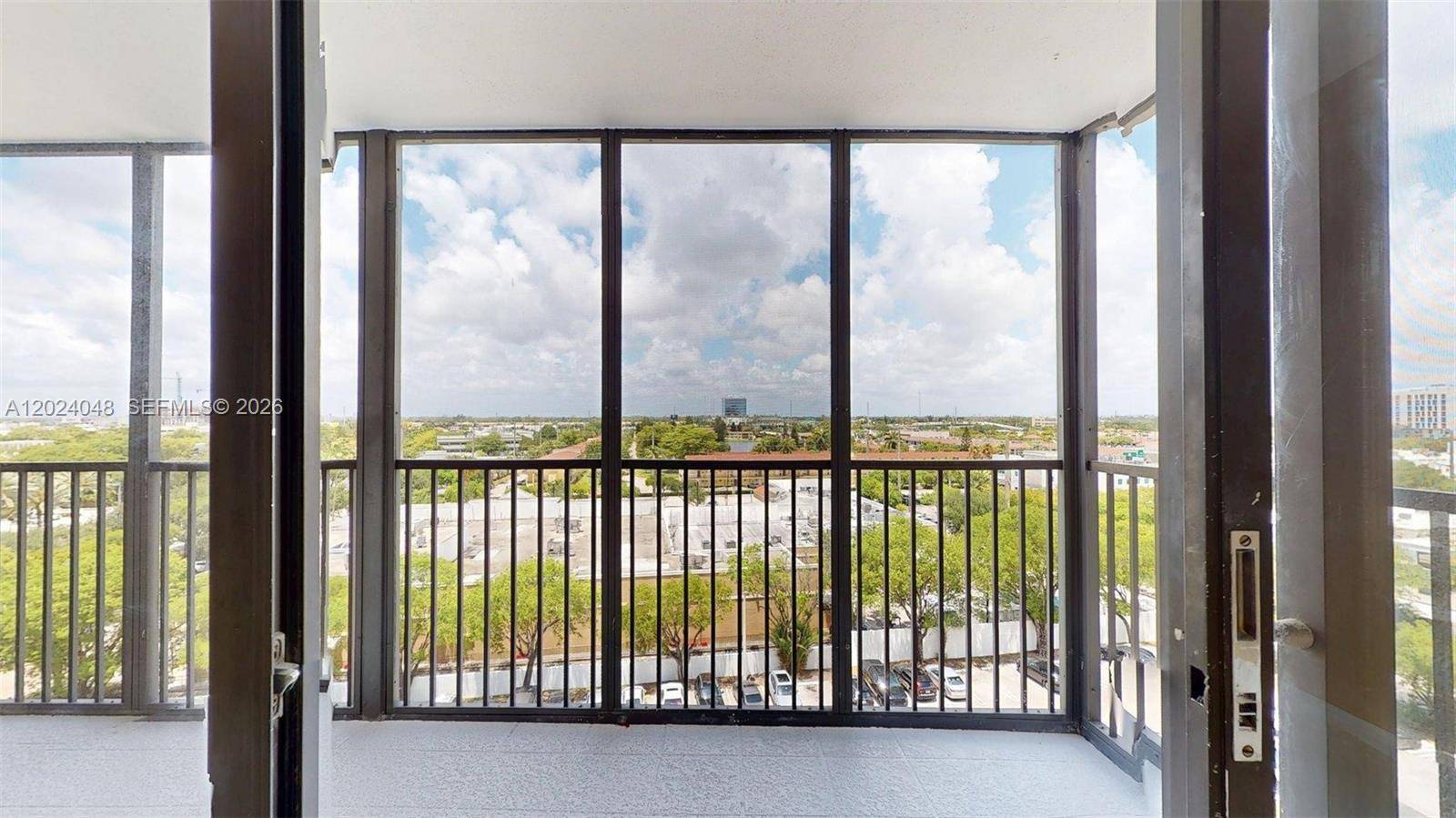 20100 W Country Club DrAventura - Condo 5+ Stories,Condo condo unit 801 - picture