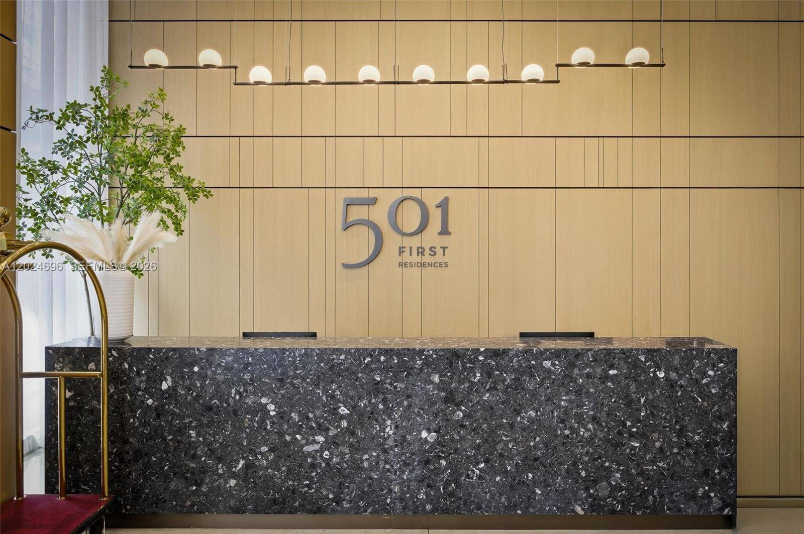 121 NE 5th StMiami - Condo/Co-Op/Seasonal,Condo condo unit 1712 - picture