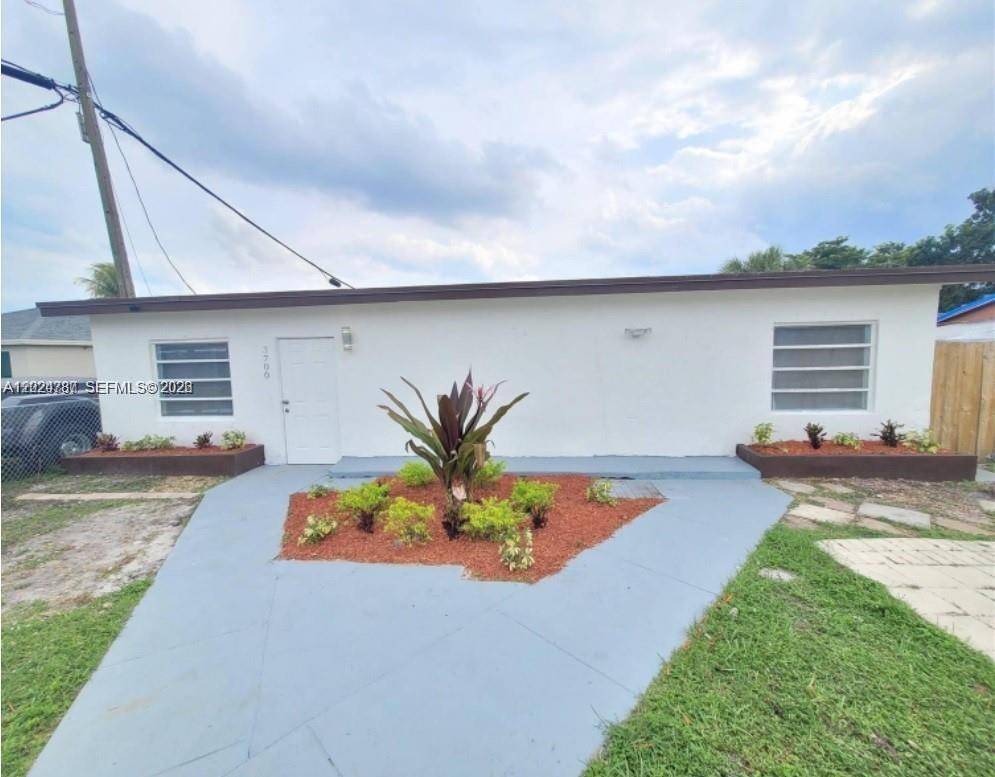 3700 SW 13th CtFort Lauderdale - Single Family-Annual,House condo unit 3700 - picture