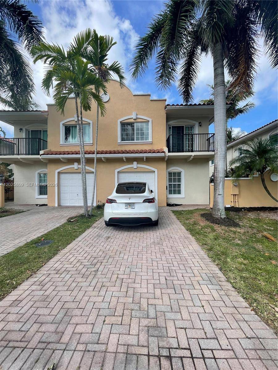 3458 NW 17th TerOakland Park - Duplex/Tri/Quad-Annual,House condo unit 3458 - picture