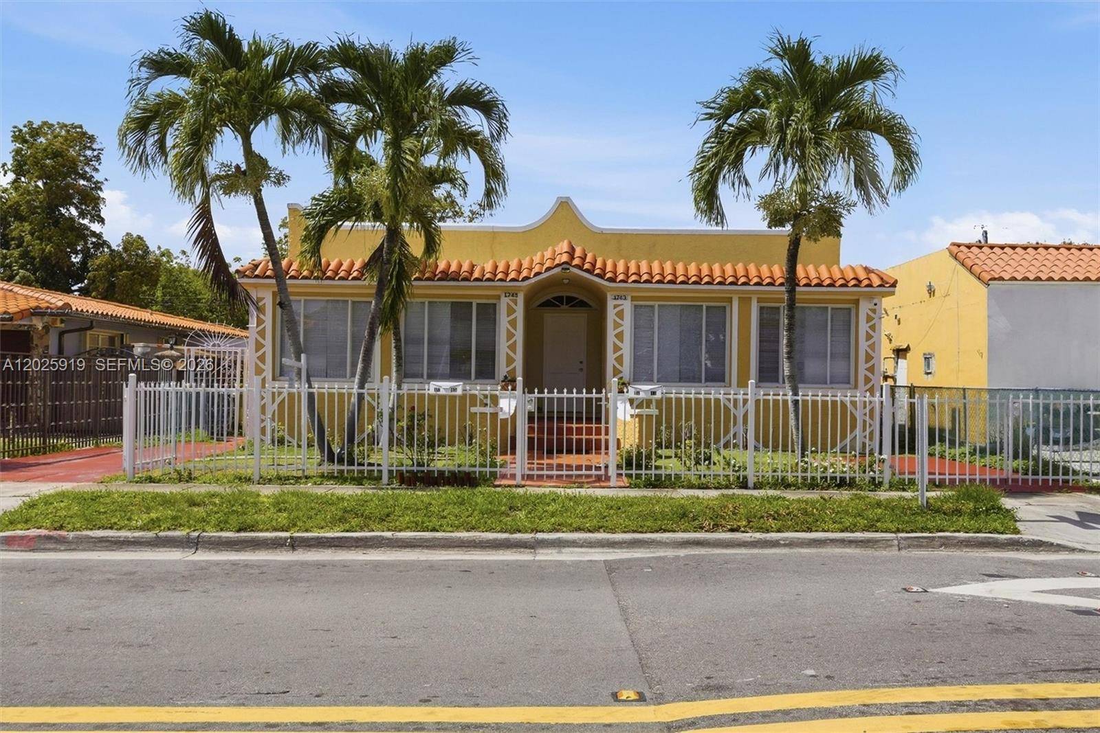 1743 SW 17th StMiami - Duplex/Tri/Quad-Annual,Multi Family condo unit 1 - picture