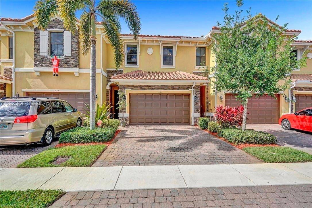 821 E Village CirDavie - Townhouse/Villa-Annual,Townhouse condo unit 821 - picture