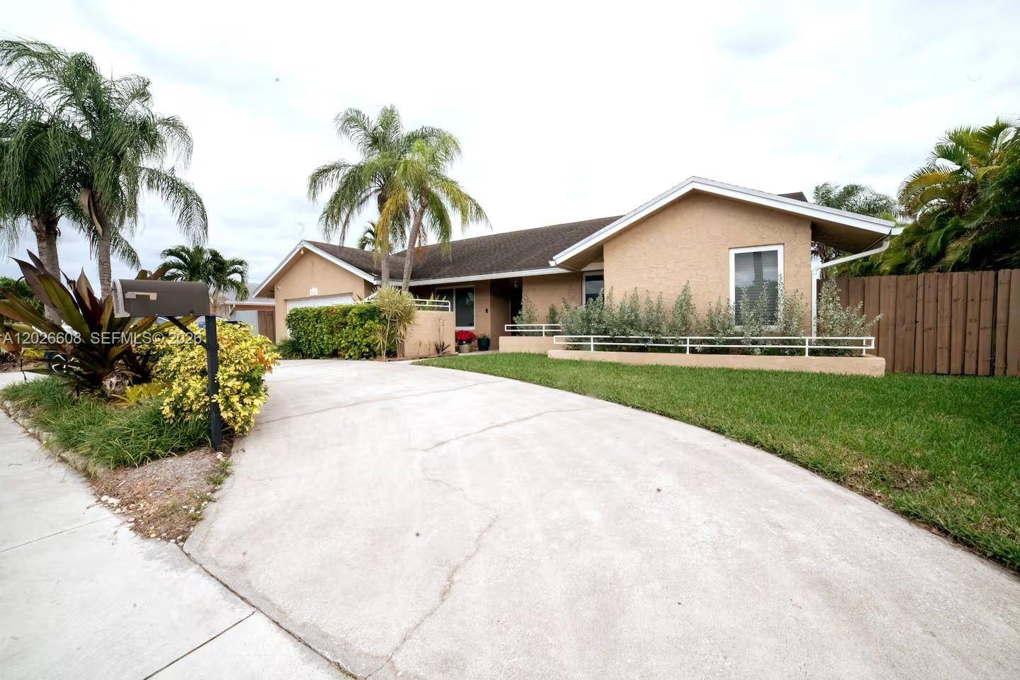 11931 SW 132nd AveMiami - picture