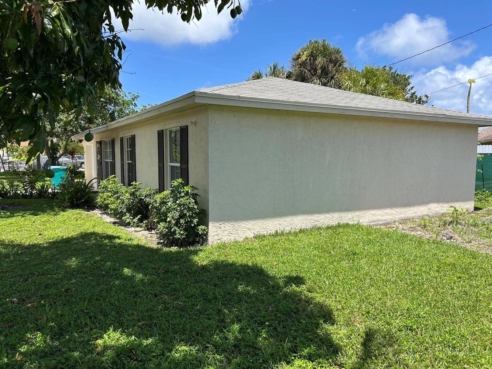 806 NW 1stBoynton Beach - picture