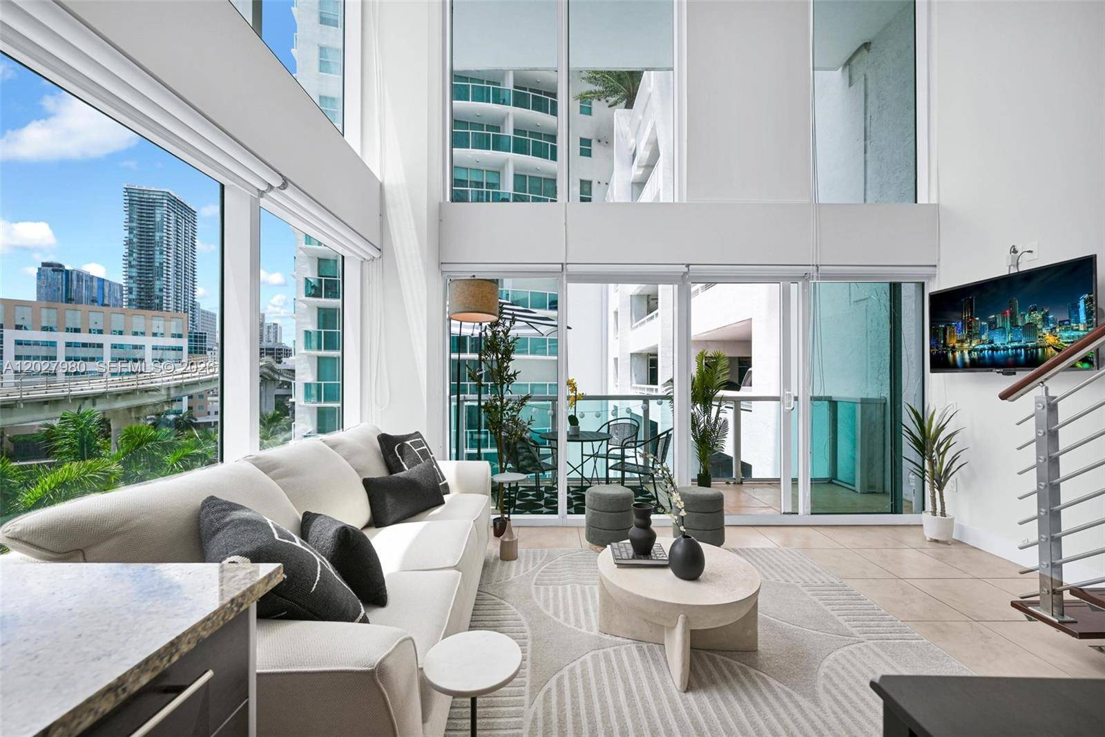 41 SE 5th StMiami - Condo/Co-Op/Annual,Condo condo unit 517 - picture