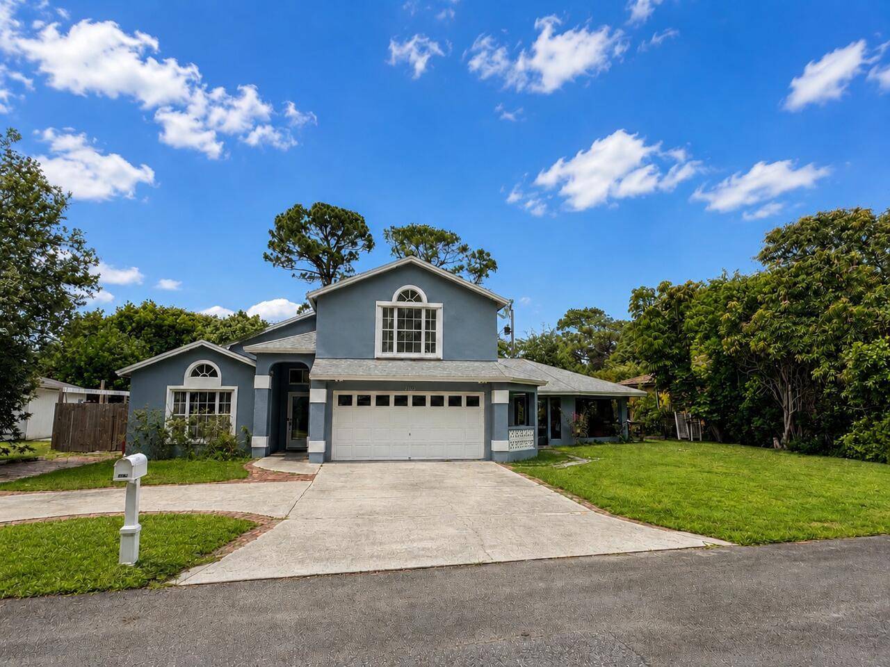 2393 CrawfordLake Worth - picture