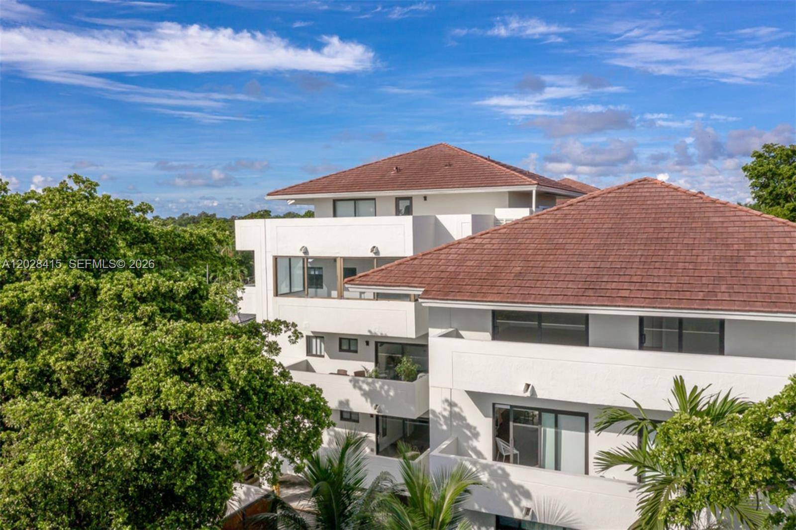 800 S Dixie Hwy 208 HwyCoral Gables - Condo/Co-Op/Annual,Condo condo unit 208 - picture