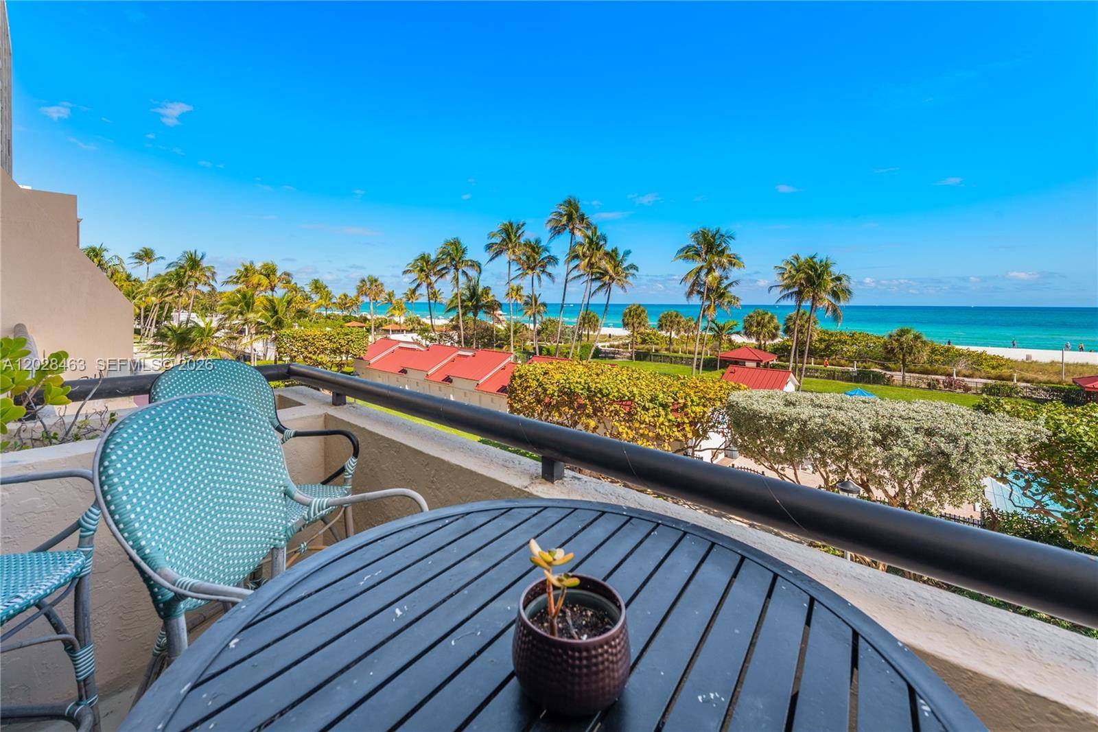 2555 Collins AveMiami Beach - Condo/Co-Op/Annual,Condo condo unit 403 - picture
