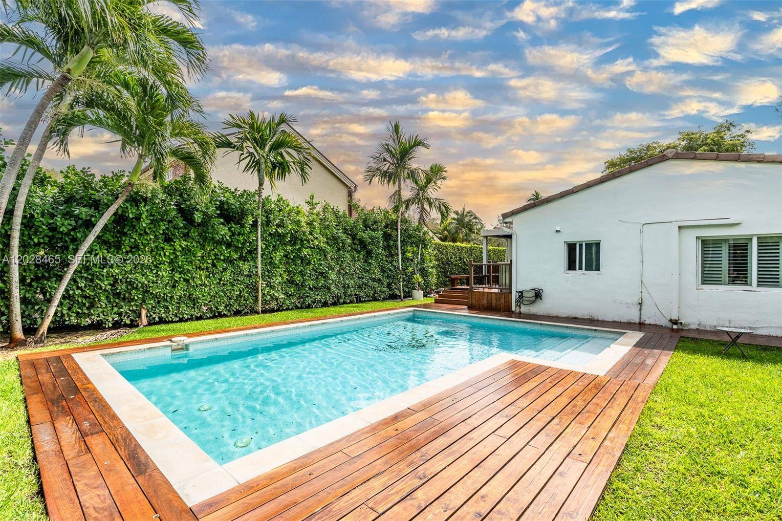 1223 NE 102nd StMiami Shores - picture