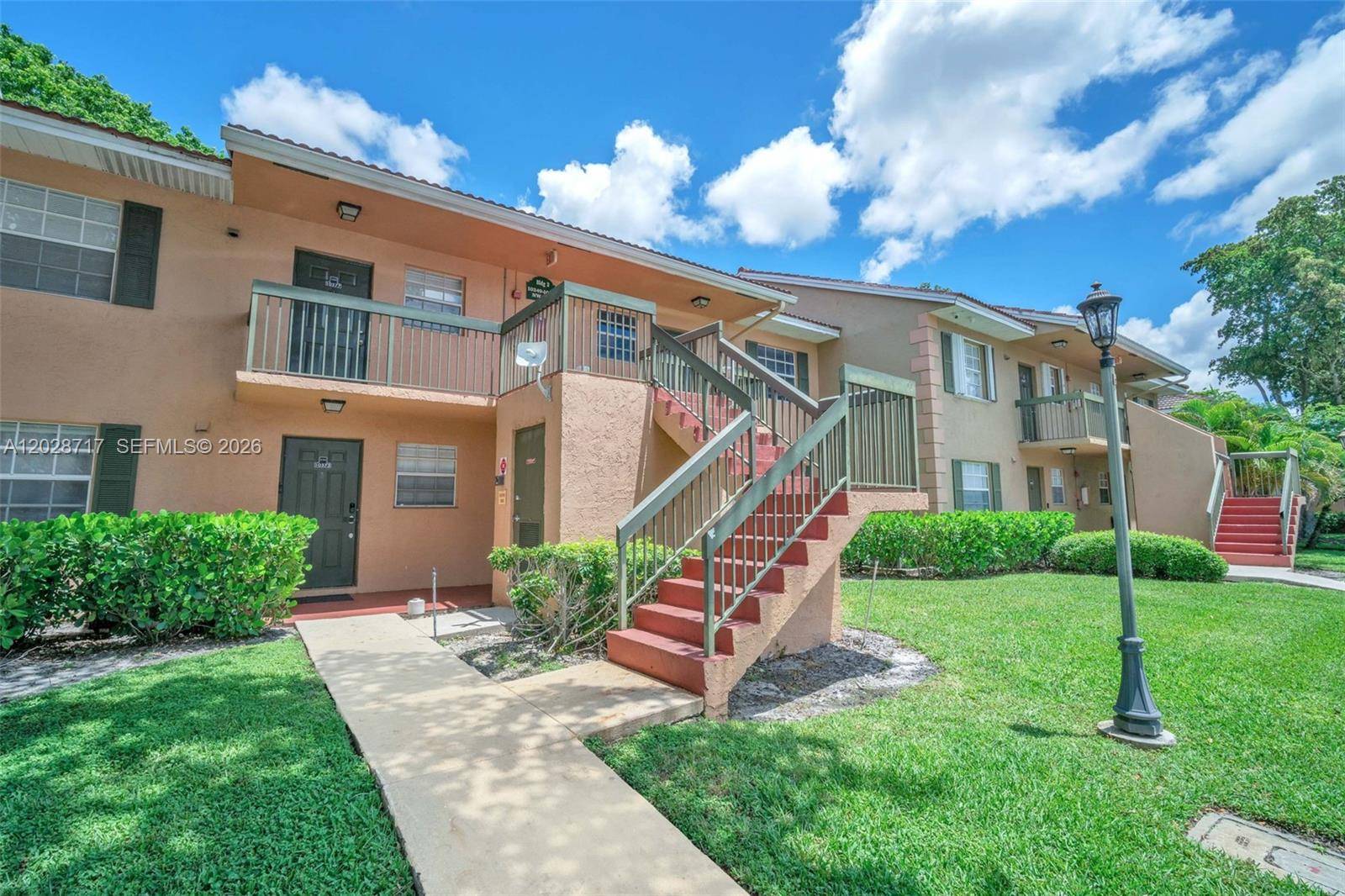 10369 NW 8th StPembroke Pines - Condo 1-4 Stories,Condo condo unit 204 - picture