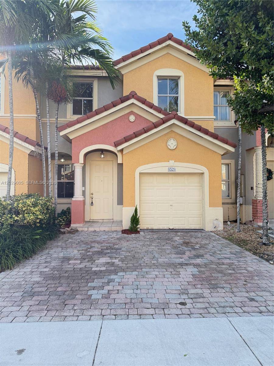 8528 SW 166th PlMiami - Townhouse/Villa-Annual,Townhouse condo unit 8528 - picture