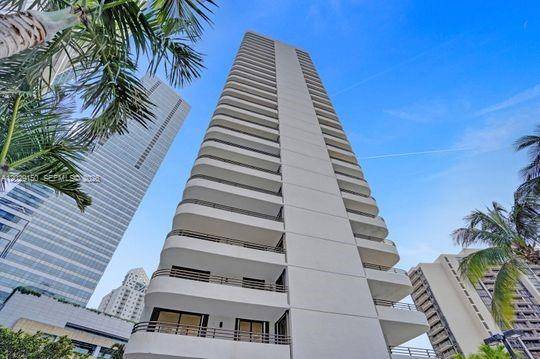 151 SE 15th RdMiami - Eff/Std/Hotel Room-Annual,Condo condo unit 502 - picture