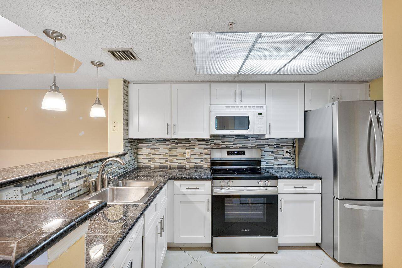 5011 WilesCoconut Creek - Condo condo unit Unit 303 - picture