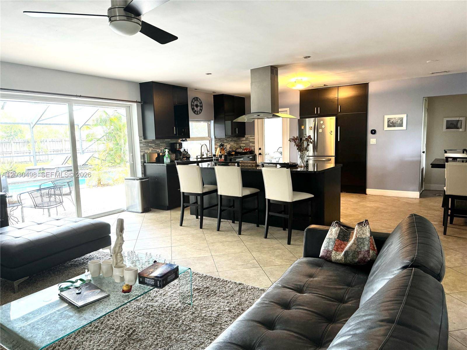 4116 Taft StHollywood - picture