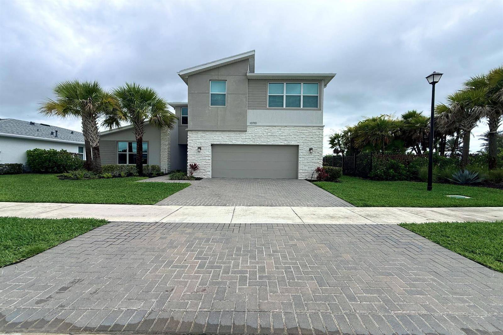 10710 SW HensleyPort St. Lucie - picture