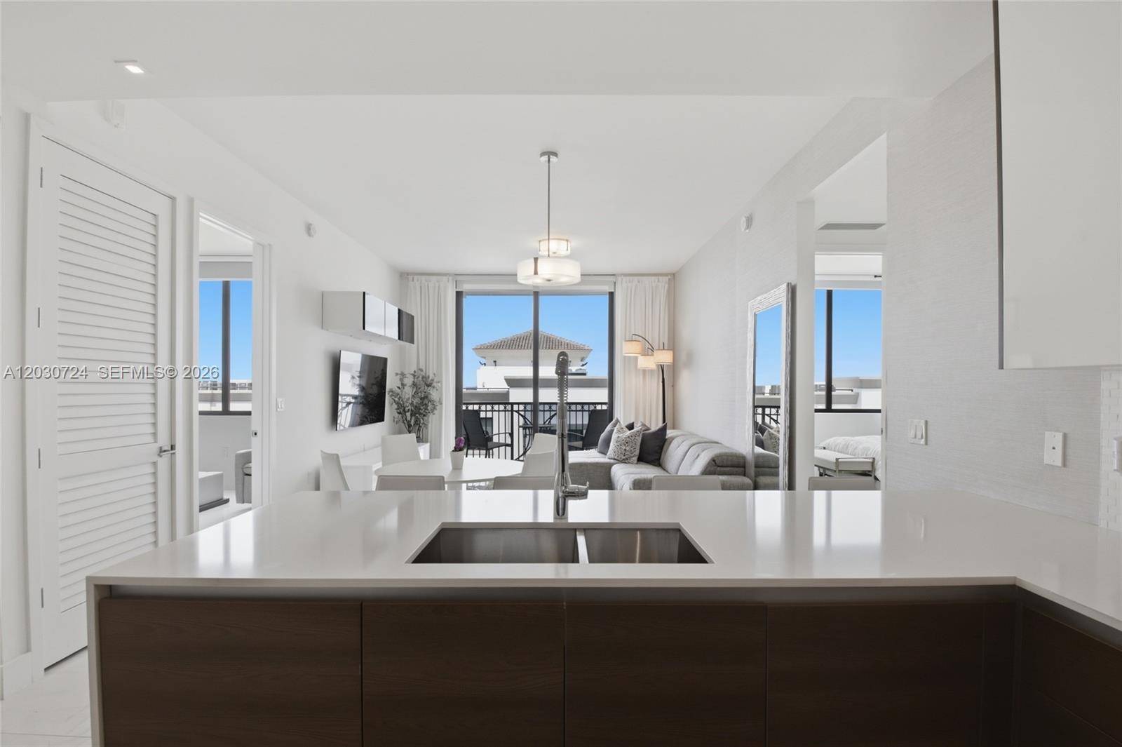 301 Altara AveCoral Gables - Condo/Co-Op/Annual,Condo condo unit LPH902 - picture
