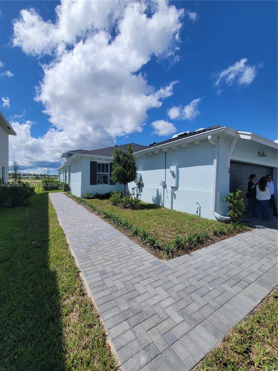 1689 Whistlegrass LnLoxahatchee - Single Family-Annual,House condo unit 1689 - picture