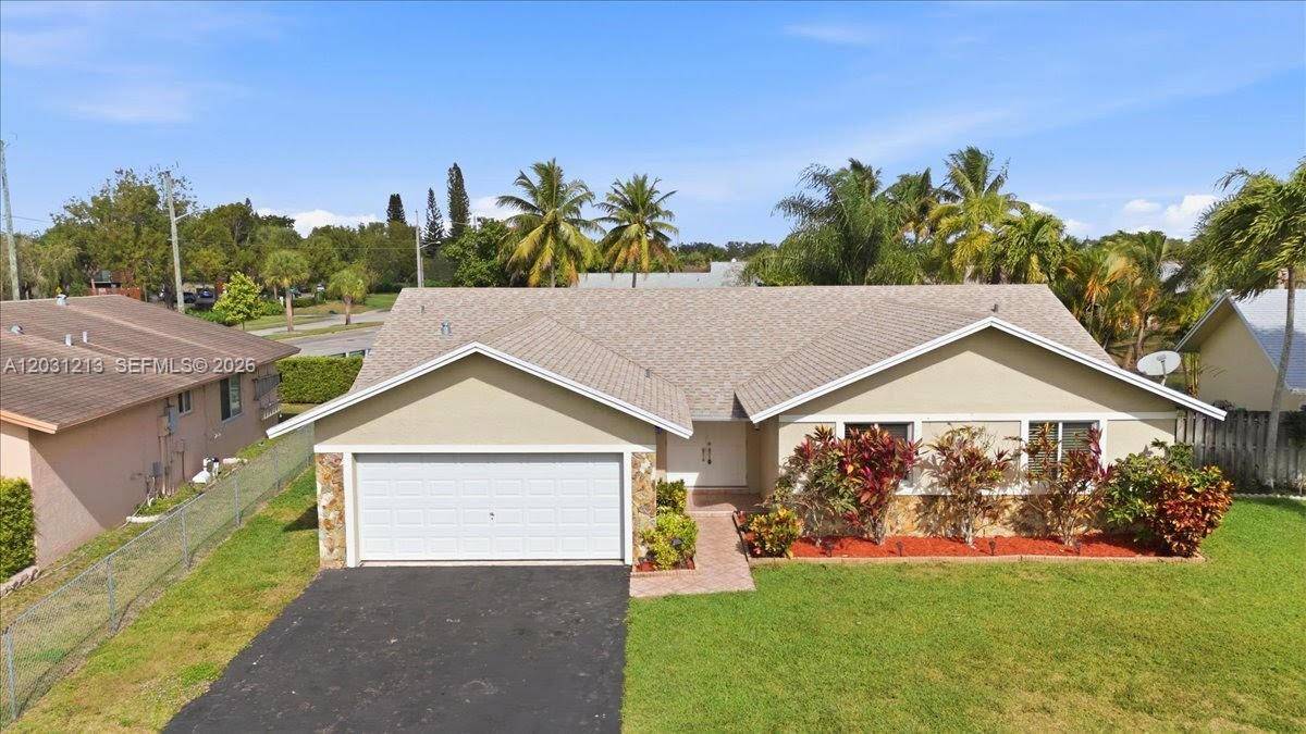 9349 NW 47th StSunrise - picture