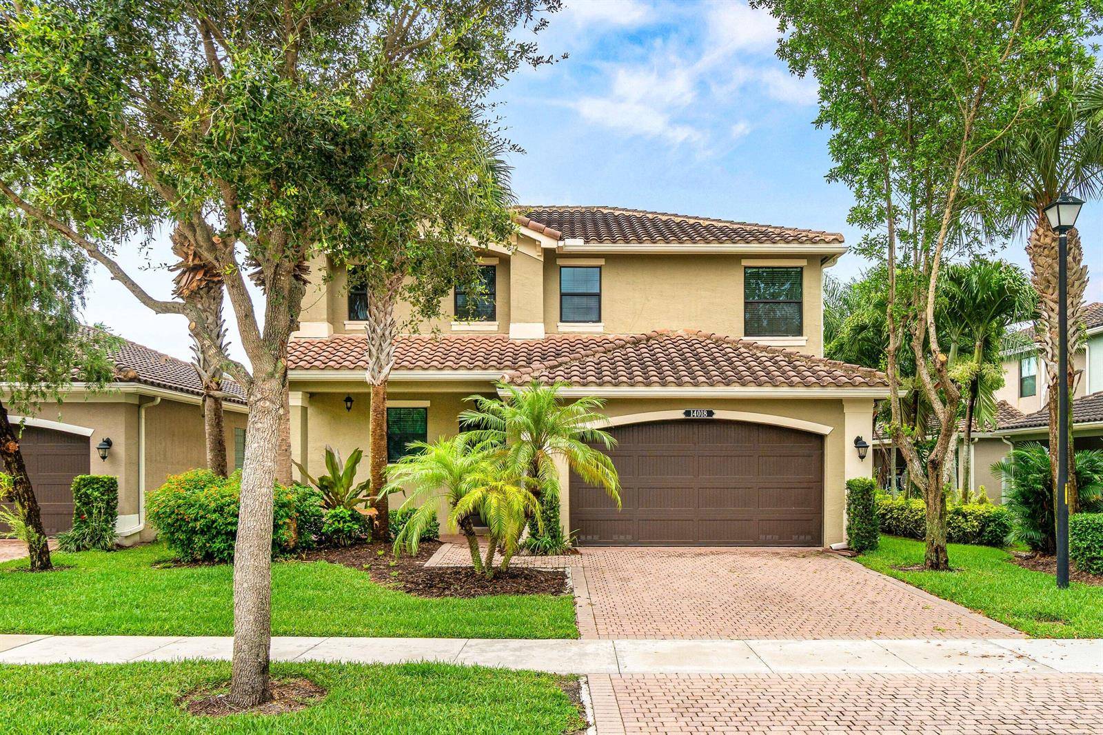 14018 Gold TigereyeDelray Beach - picture