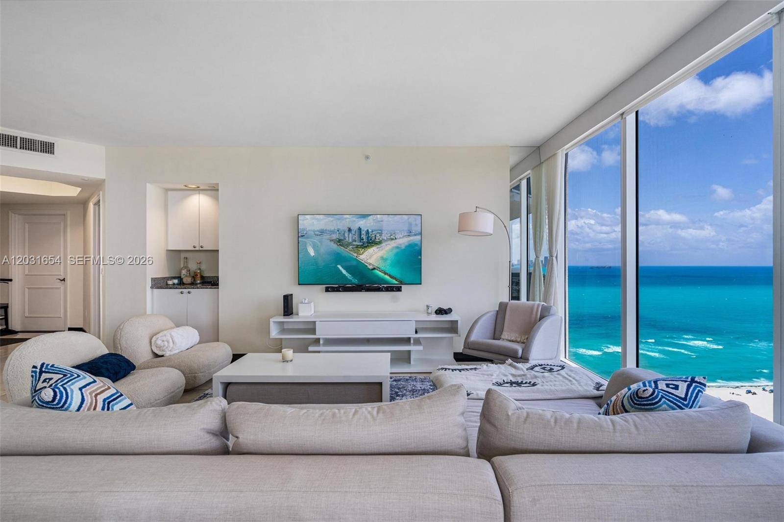 4779 Collins AveMiami Beach - Condo/Co-Op/Annual,Condo condo unit 2305 - picture