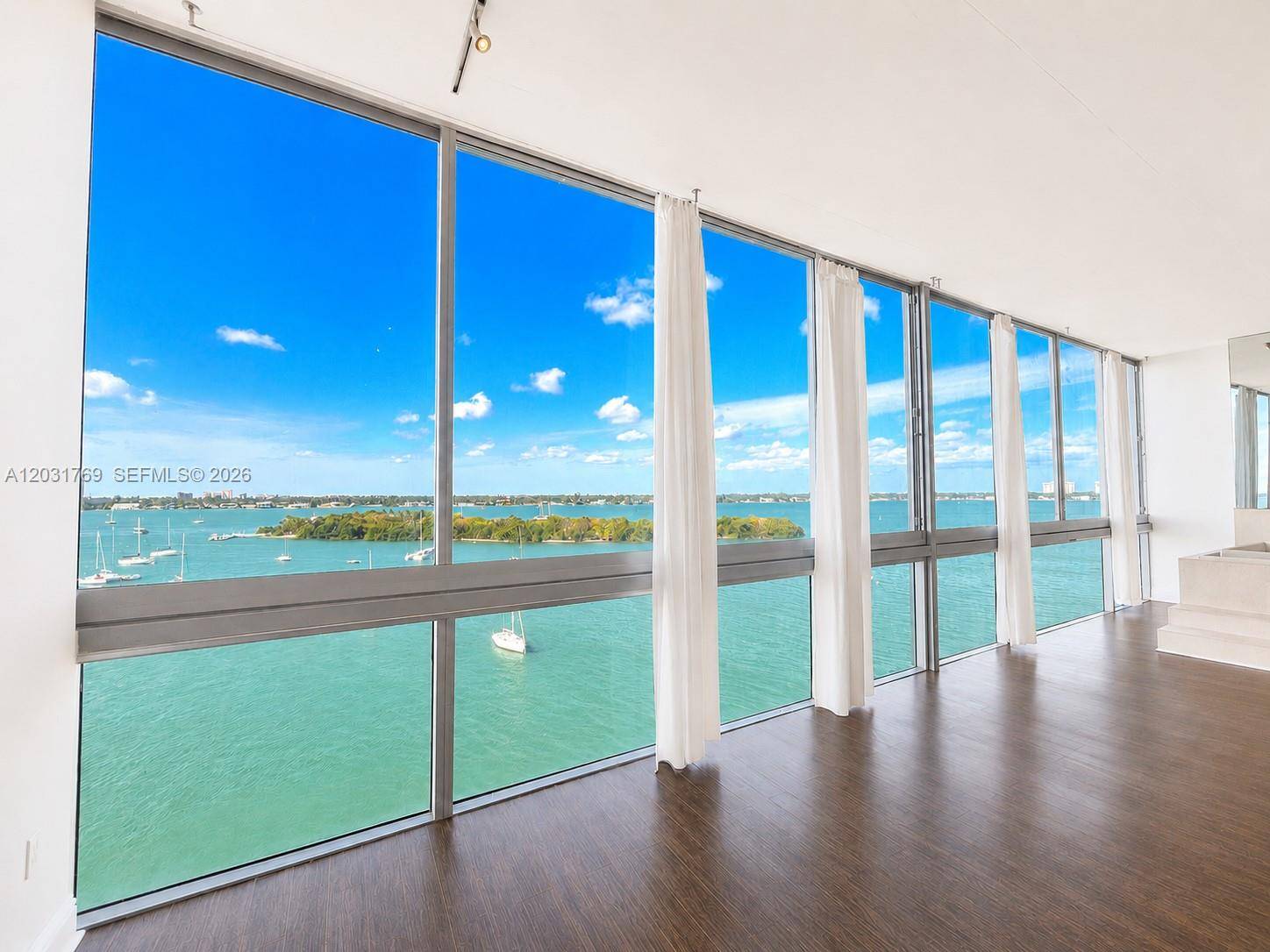 7934 West DrNorth Bay Village - Condo/Co-Op/Annual,Condo condo unit 705 - picture