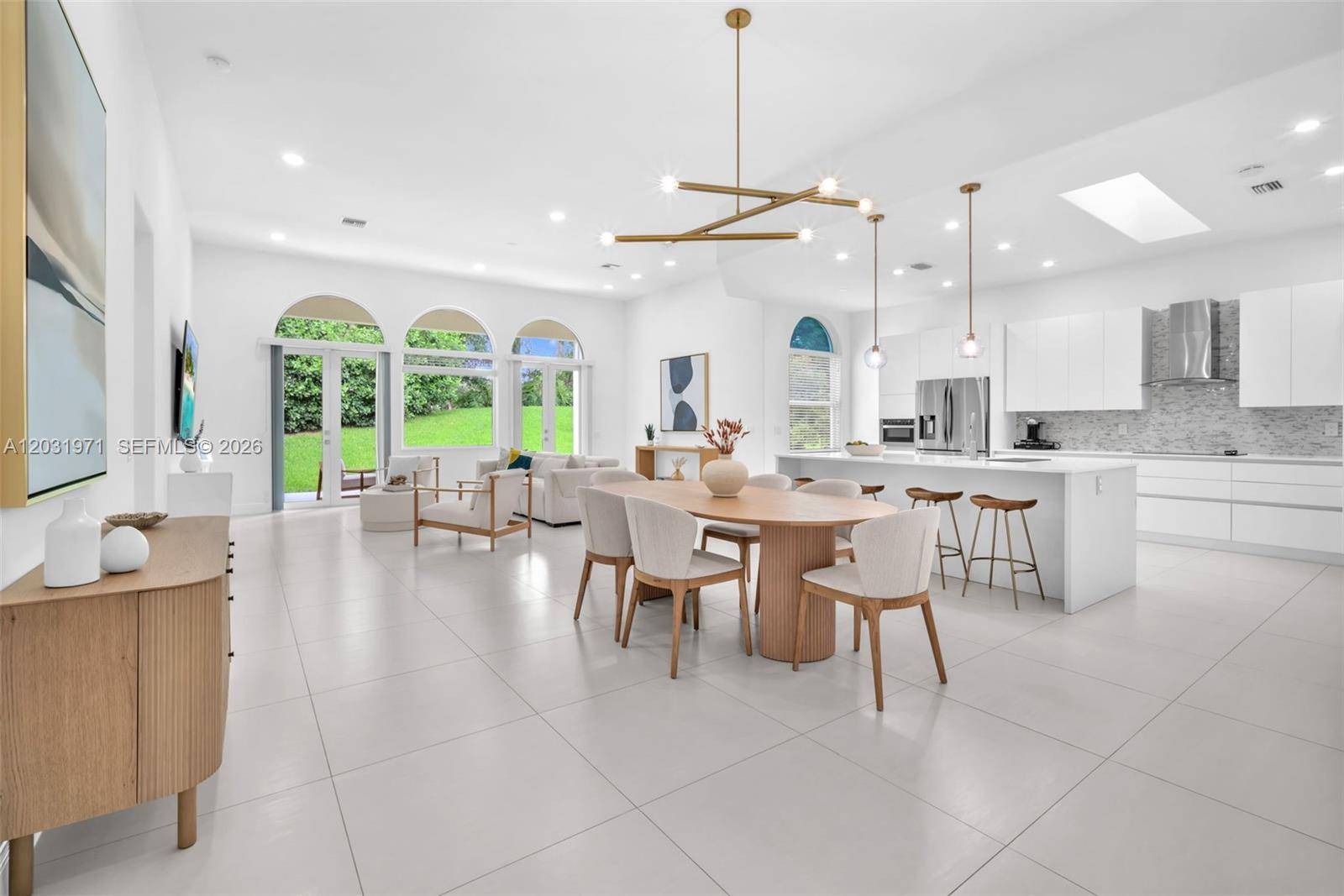 2163 Bay CtWeston - picture